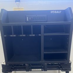 Kobalt cordless drill / briber station