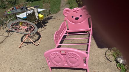 Little Tikes Pink Bear Bed