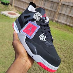 Jordan 4 Retro Bred 