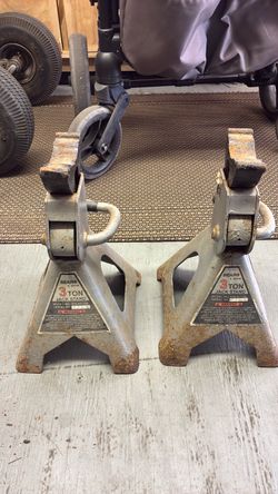 Car Jack Stands