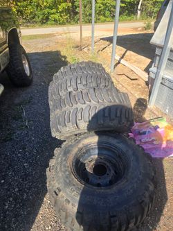 33x14.00x15 boggers