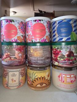 Bath And Body Works candles