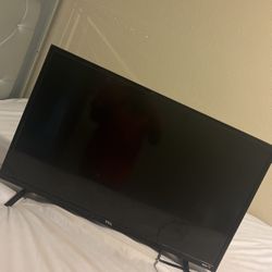 TCL ROKU TV 32’ Inch With Stands