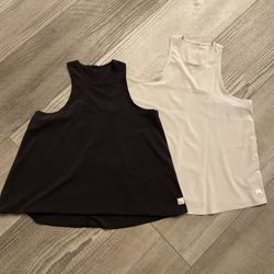 Vuori Via Tank Tops Small X2