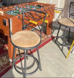 3 matching Bar Stools
