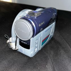 Untested Sold As Is Sony DCR-DVD300 Handycam Digital Video Camera Recorder