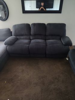 Couches/Recliners