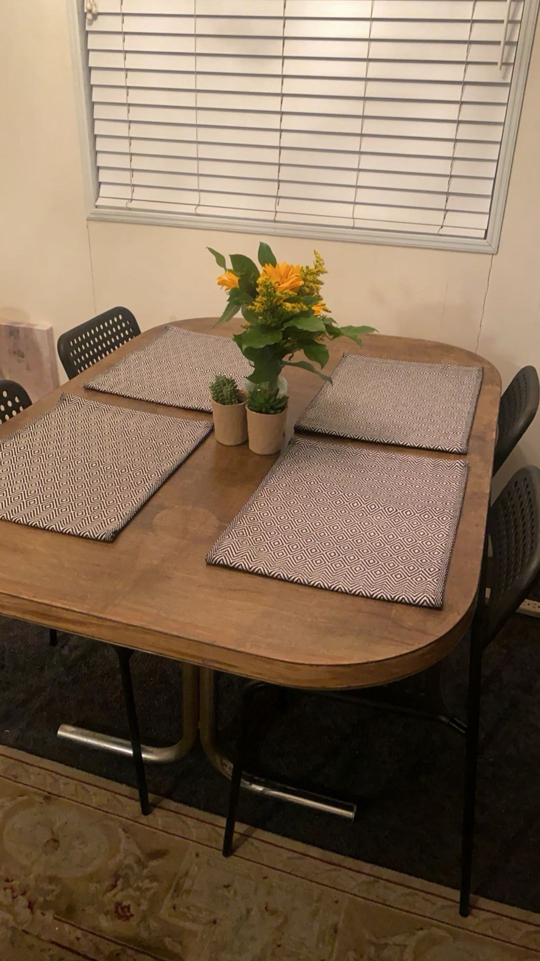 Kitchen Table And Chairs