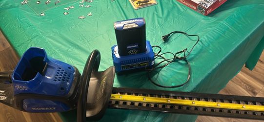 Cobalt 40 V bush edger
