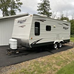 2008 Keystone Hideout 19 FLB
