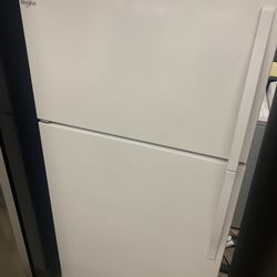 Whirlpool Refrigerator 32”