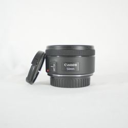 Canon Ef 50mm f1.8 stm lens