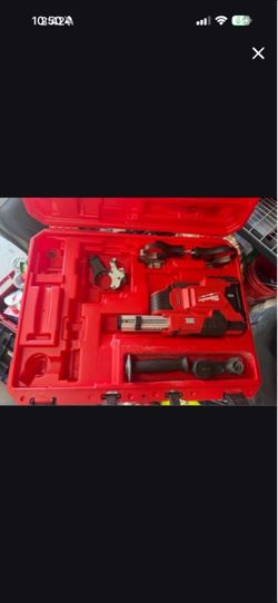 Milwaukee M12 Universal Dust Extractor Kit