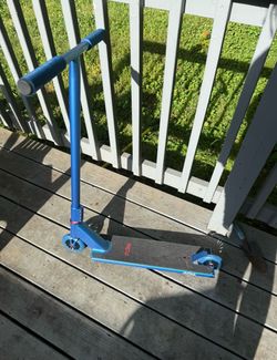 Aztec Architect Pro scooter