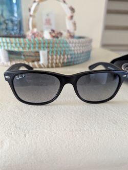 RayBan Polarized Wayfarer RB 2132