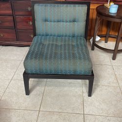 Armless Side Accent chair