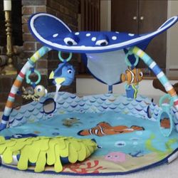 Finding Nemo Mr ray Musical Play Gym