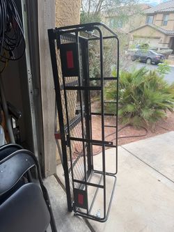 Hitch cargo carrier