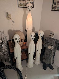 Vintage 1995 Union Eerie Skinny Ghost Lighted Halloween Blow Mold