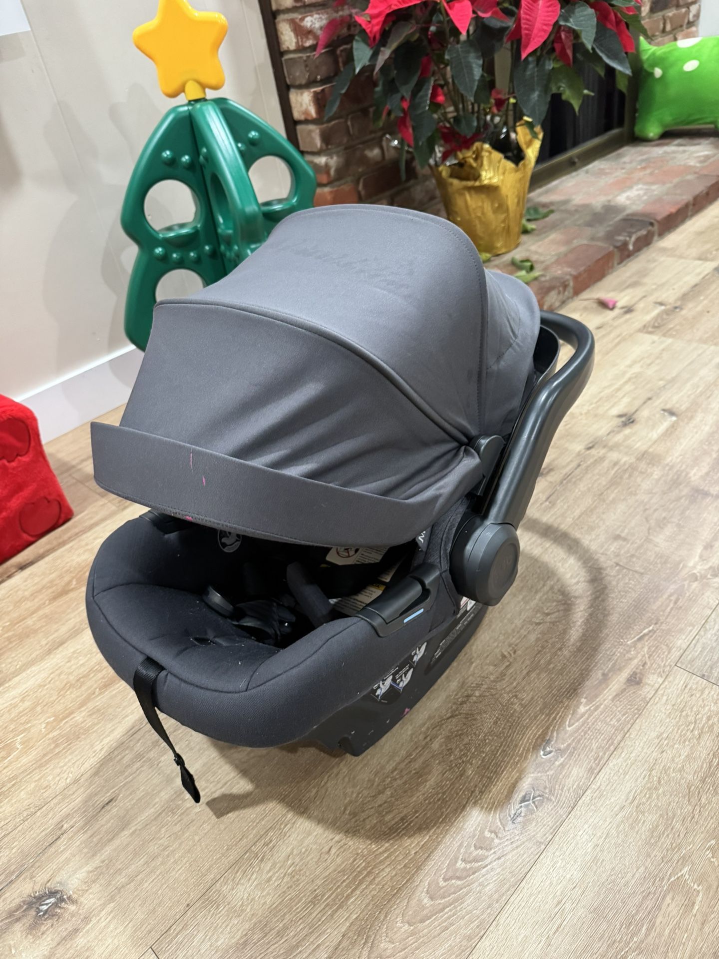 Uppababy Infant Car Seat 