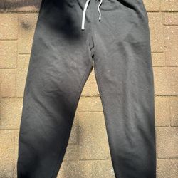 FOREVER 21 MEN SCRUNCH SWEATS 