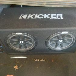 Kicker 12's Car System 