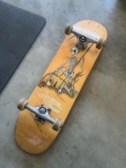 Complete Skateboard