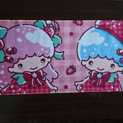 Little Twin Stars strawberry deskmat