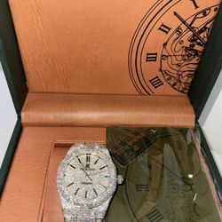 VVS Moissanite AP Watch