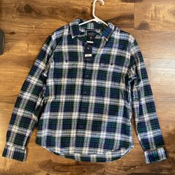 Brand new Men’s Lucky brand Navy Blue and Green Humbolt Button Up Long Sleeve Flannel Shirt Up for Sale   
