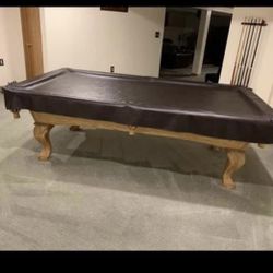 Hand crafted players choice pool table