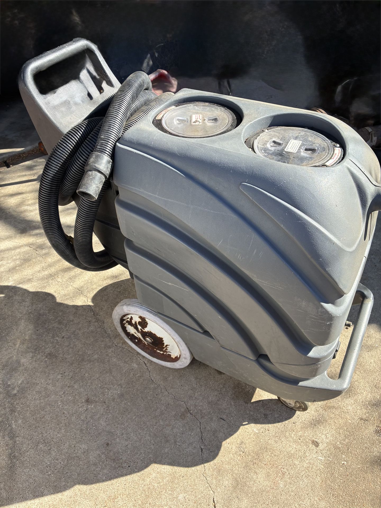 Commercial Carpet Cleaner Tennant Nobles EX-CAN-15 • Heavy Duty Carpet Extractor - Works Great • Professional Carpet Cleaning Machine • Industrial Car