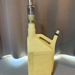Quick Fill Dump can Fuel Jug