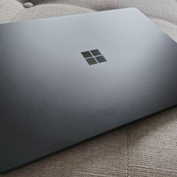 Microsoft Surface Laptop 3 13.5" Core i5 1.2GHz 8GB RAM 256GB SSD