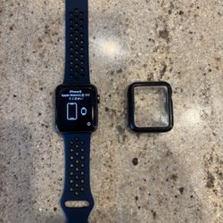 Apple Watch Series 3 Nike 42mm Cellular + GPS