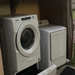 Whirlpool Washer And Dryer 