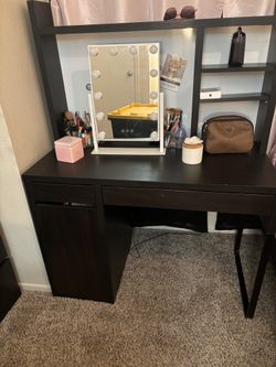 Desk And Led Light Up Mirror