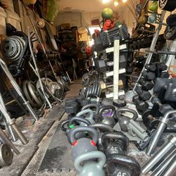 WEIGHTS  AVAILABLE  :  RUBBER  &  STEEL  DUMBBELLS  /  EZ  CURL  &  5-6-7 FOOT  BARBELL  BARS   /  OLYMPIC  PLATES :  45s 35s 25s 10s 5s / KETTLEBELLS