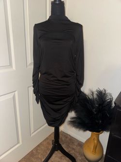 Long sleeve rouched black dress