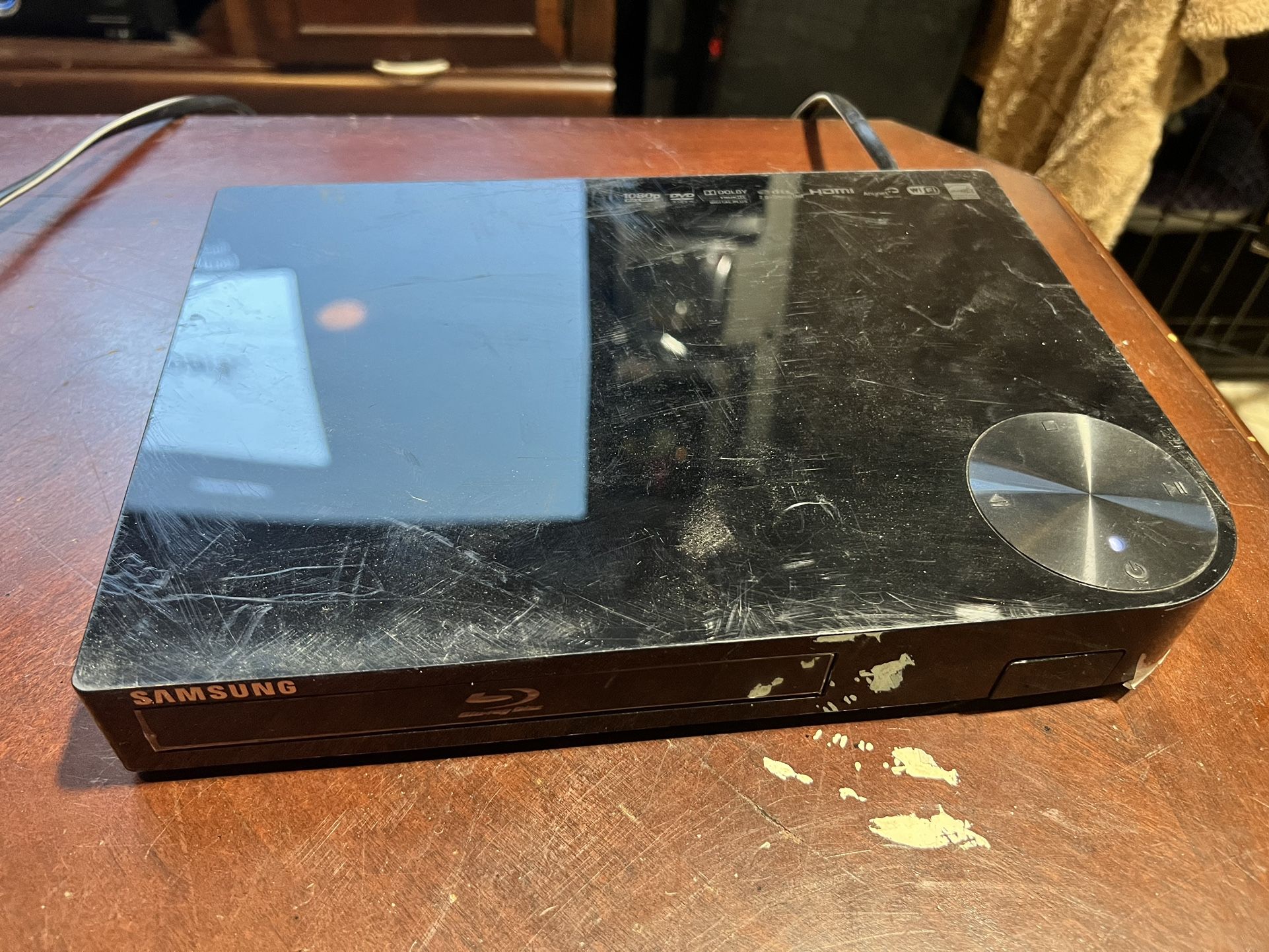 Samsung BD-HM57C Smart Blu-Ray and DVD Player*