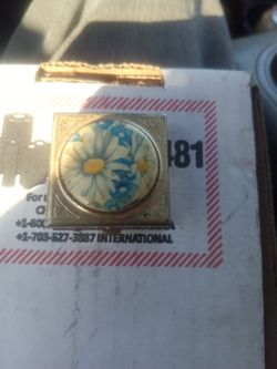Coletibal pill Case or what ever you want to put in it nice old
