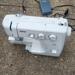 Singer/Brother Sewing Machines 