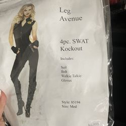 Costume