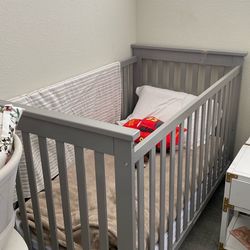 Cuna para Bebe usada buena condiciones un Scratches arround
