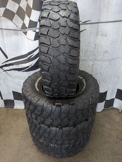 LT 35x12.50r17 BFG BF Goodrich Mud Terrain T/A KM2 Load "D" Tires