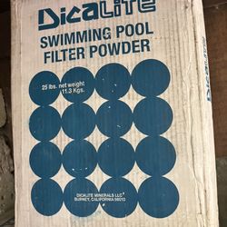 Diatomaceous earth swimming pool powder