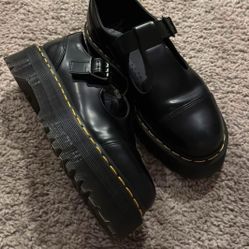 Dr.Marten Platform Mary Jane size 10