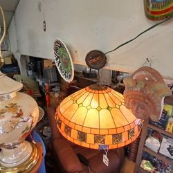 Stained glass hanging lamp