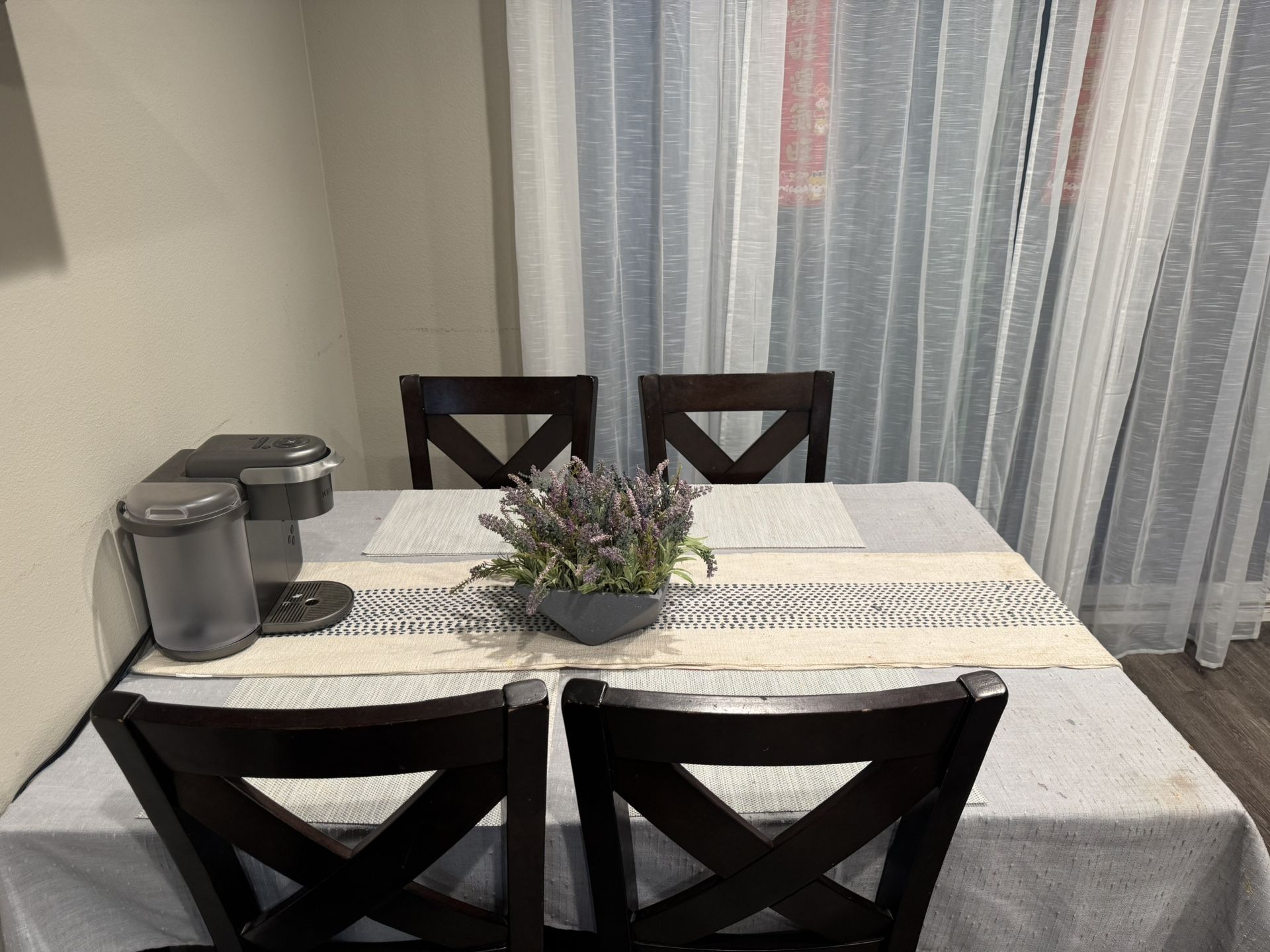 Dining Table And 6 Chairs