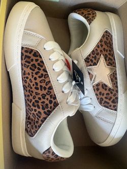 Art class shoes